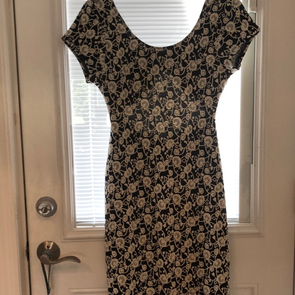 Black and White Dress - Picture 1 of 3